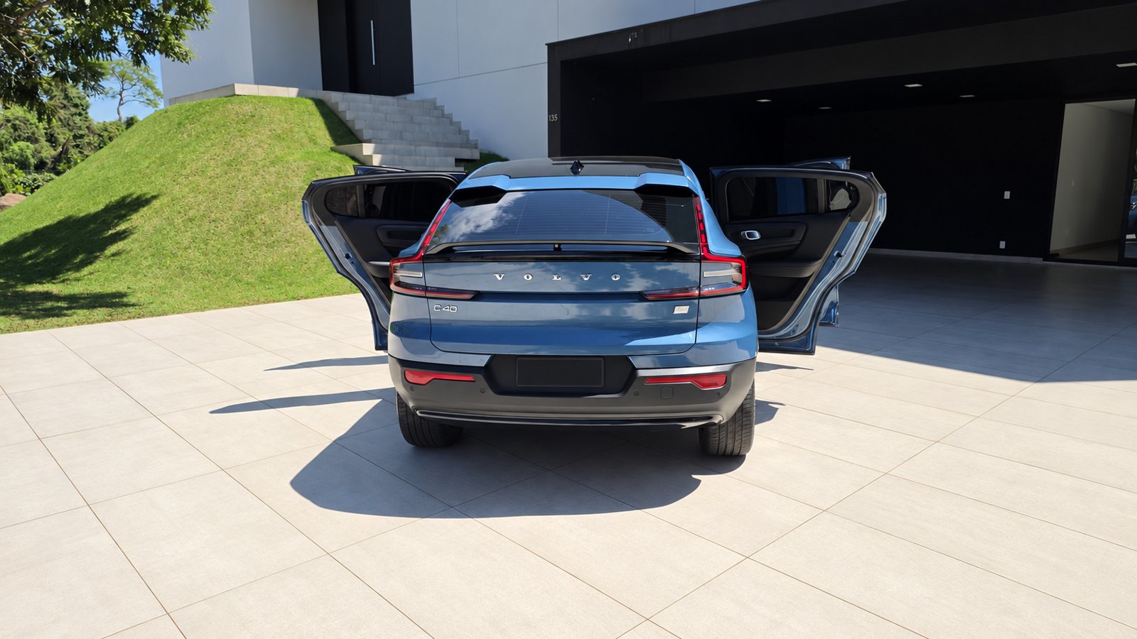 Volvo C40 2023 — prévia 14