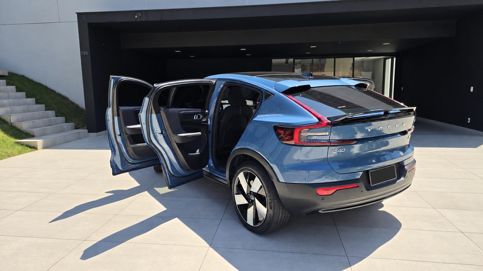 Volvo C40 2023 — prévia 13