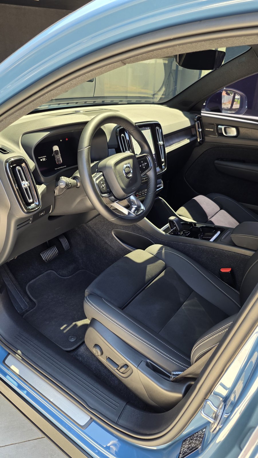 Volvo C40 2023 — prévia 33